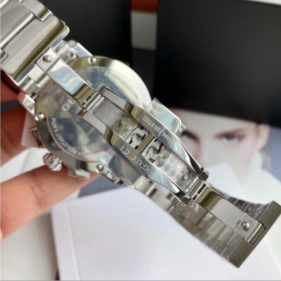 Series: G-Chrono
Reference Number: YA101201 - Picture 4 of 11